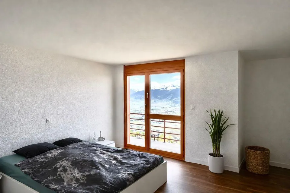 MAISON INDIVIDUELLE AVEC PANORAMA À COUPER LE SOUFFLE SUR LA PLAINE