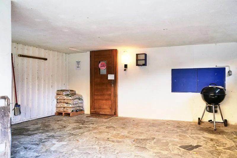 5 1/2-Zimmer-Chalet mit grossem Umschwung an sehr ruhiger, sonniger... – foto 23 di 29