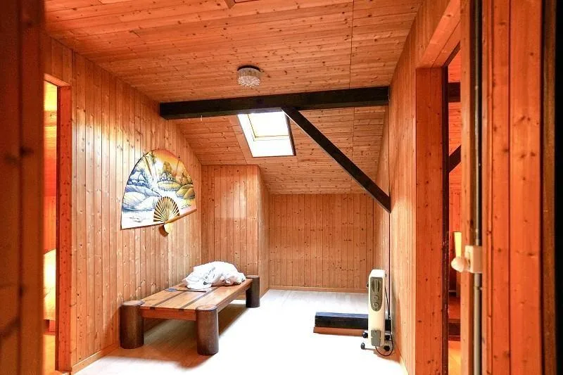 5 1/2-Zimmer-Chalet mit grossem Umschwung an sehr ruhiger, sonniger... – foto 11 di 29