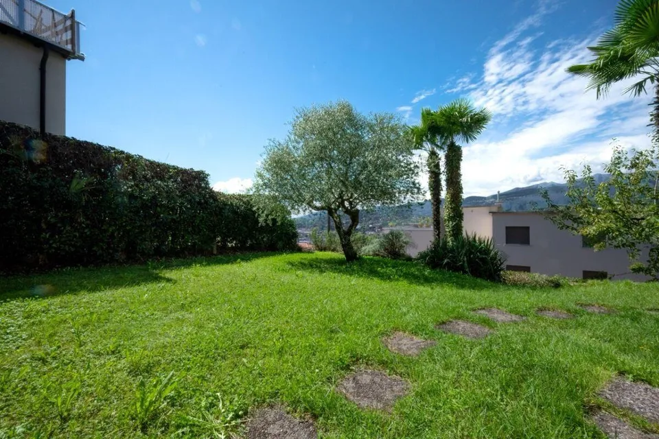 Casa soleggiata vista lago e con grande potenziale | Sunny house w... – foto 7 di 9