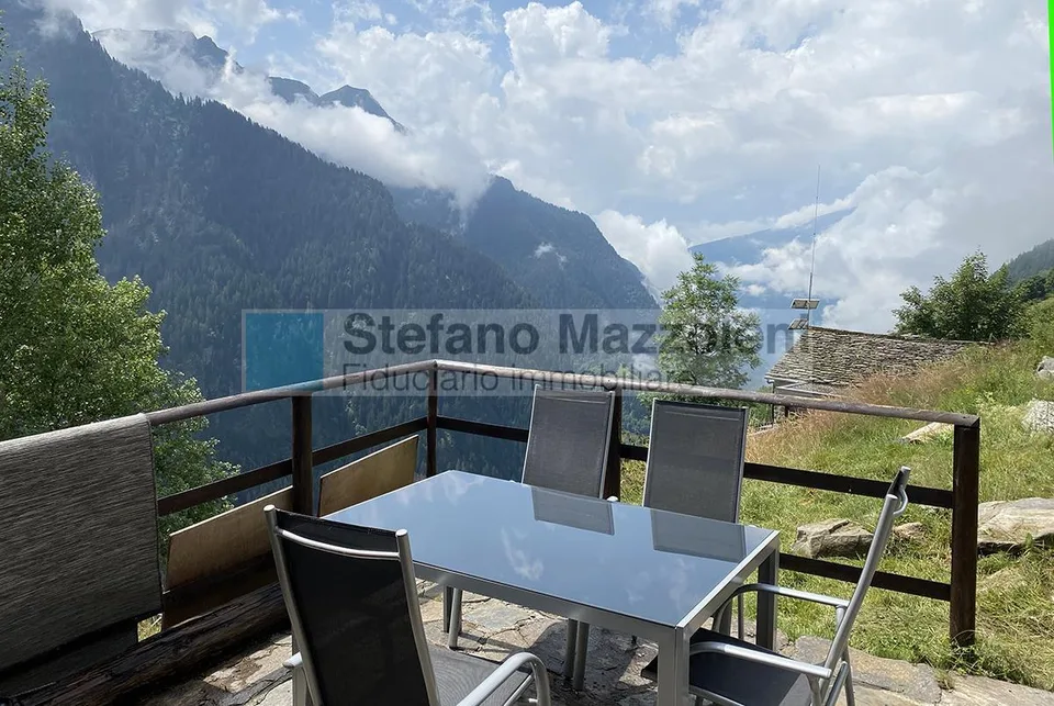 Ghiei - VAL MALVAGLIA - Rustico a 1460 msm