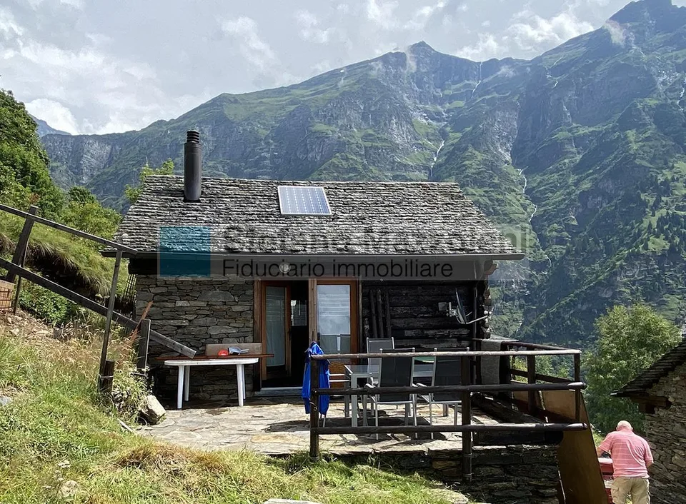 Ghiei - VAL MALVAGLIA - Rustico a 1460 msm
