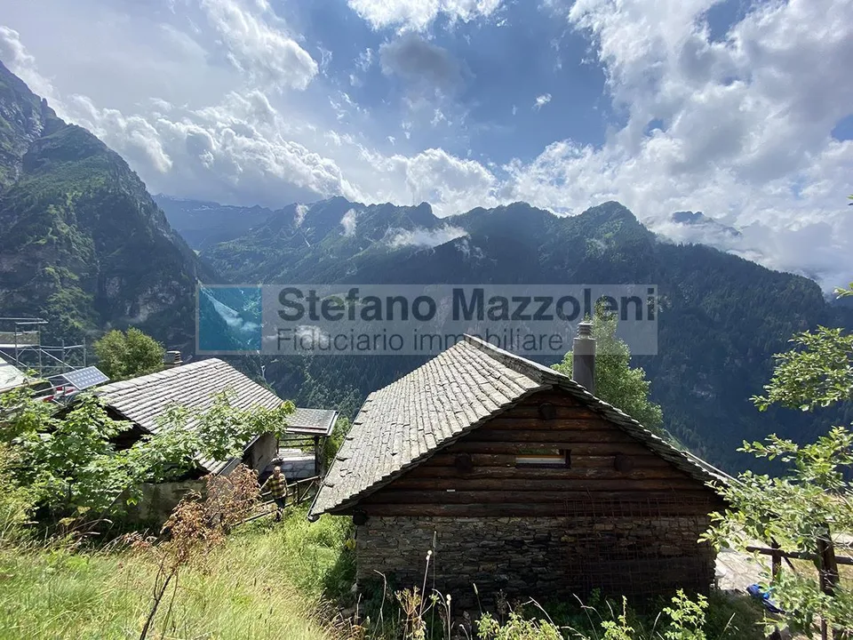Ghiei - VAL MALVAGLIA - Rustico a 1460 msm