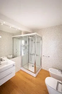 "Splendido appartamento 3.5 locali con vista lago a Paradiso"