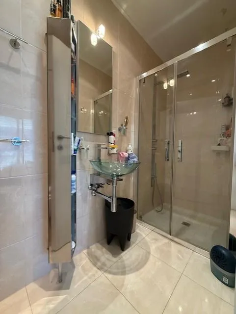 "Splendido appartamento 4.5 locali con piscina privata e vista Lago"