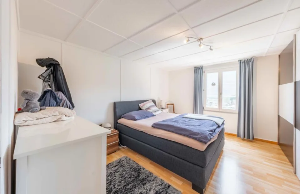 3-Familien-Wohnhaus mit bewilligtem Bauprojekt für 3 zusätzliche Wo... – Foto 7 von 12