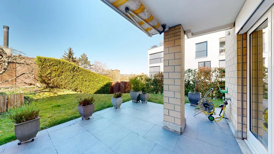 4-Zimmer-Maisonettwohnung mit Garten und Einstellplatz im Baurecht
