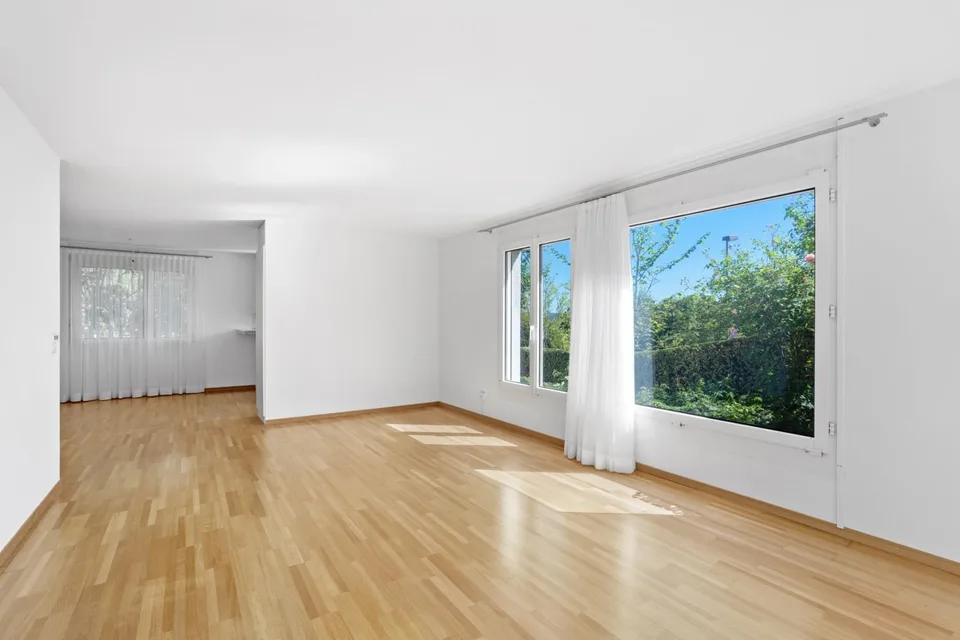 Charmante 3.5-Zimmer-Erdgeschosswohnung mit privatem Garten