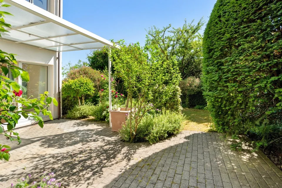 Charmante 3.5-Zimmer-Erdgeschosswohnung mit privatem Garten