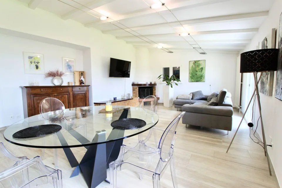 Schöne Villa mit Garten und freiem Blick auf die Weinberge | Nice V... – Foto 6 von 19