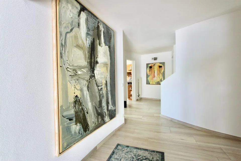 Schöne Villa mit Garten und freiem Blick auf die Weinberge | Nice V... – Foto 8 von 19