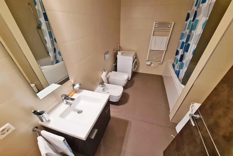 BELLISSIMO 2.5 LOCALI IN ZONA CENTRALE E SERVITA A MASSAGNO – foto 7 di 9