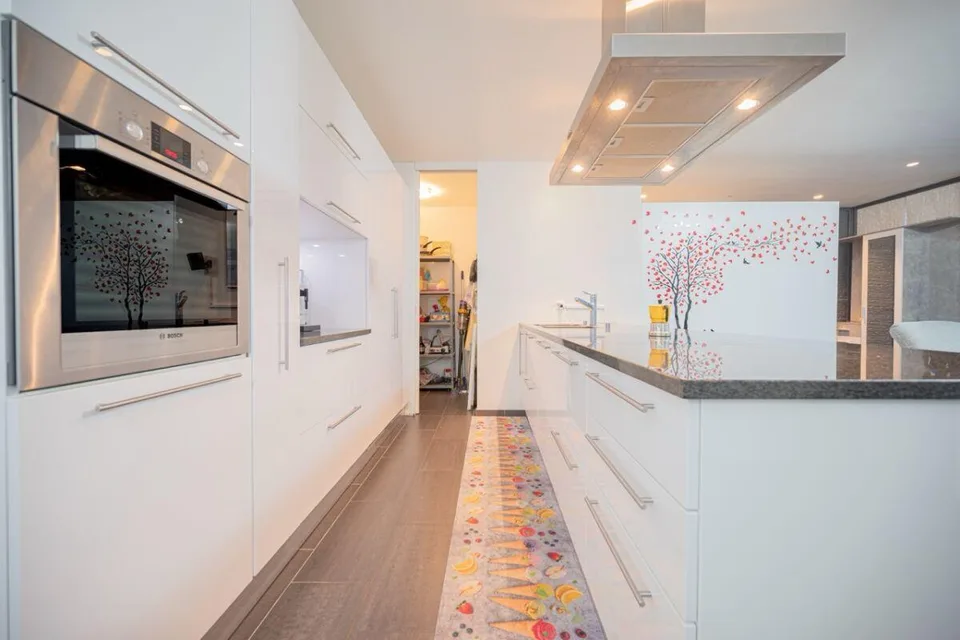 Moderno appartamento con comfort e luminosità | Modern apartment wi...