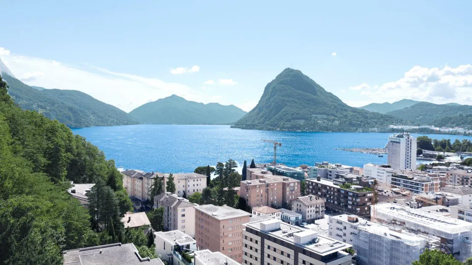 Luxury penthouse with private rooftop in Castagnola | Lussuoso atti...