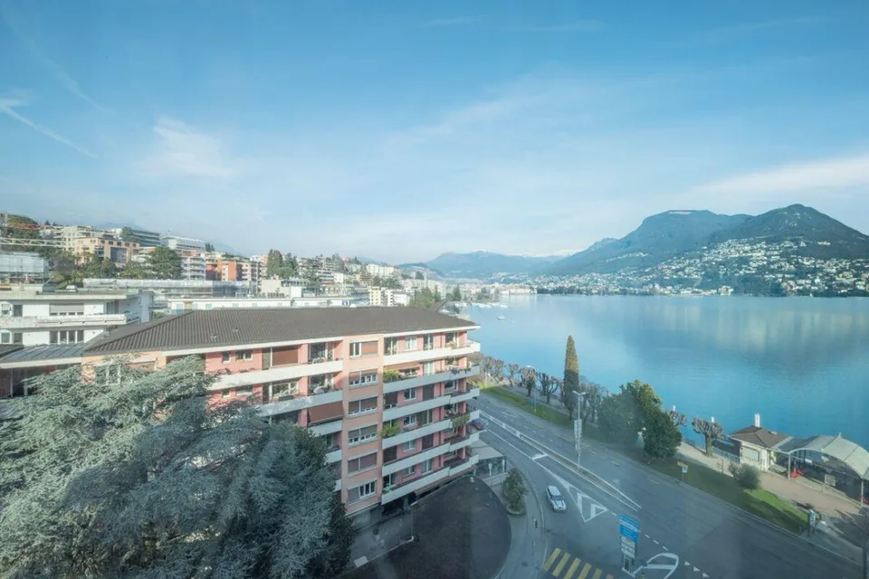 Prestigious lake-view office within Palazzo Mantegazza | Prestigios... – Foto 9 von 14