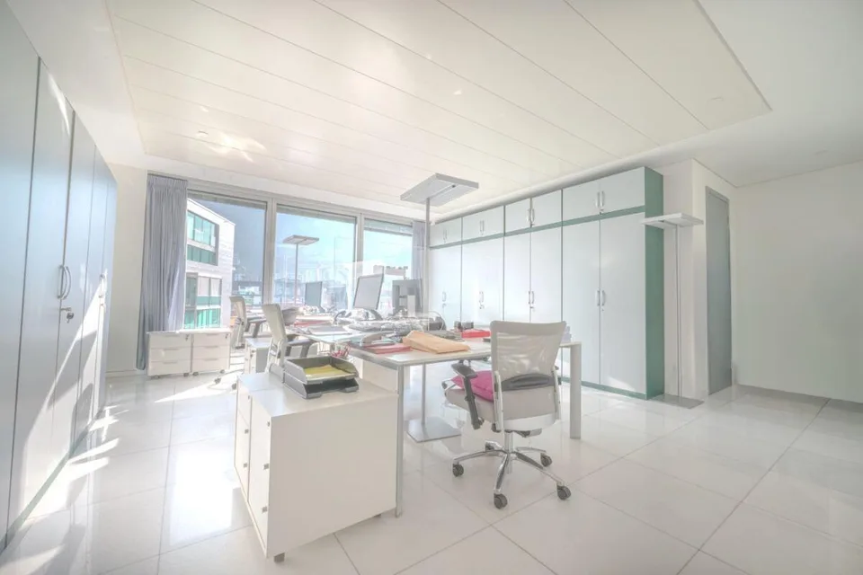 Prestigious lake-view office within Palazzo Mantegazza | Prestigios... – Foto 10 von 14