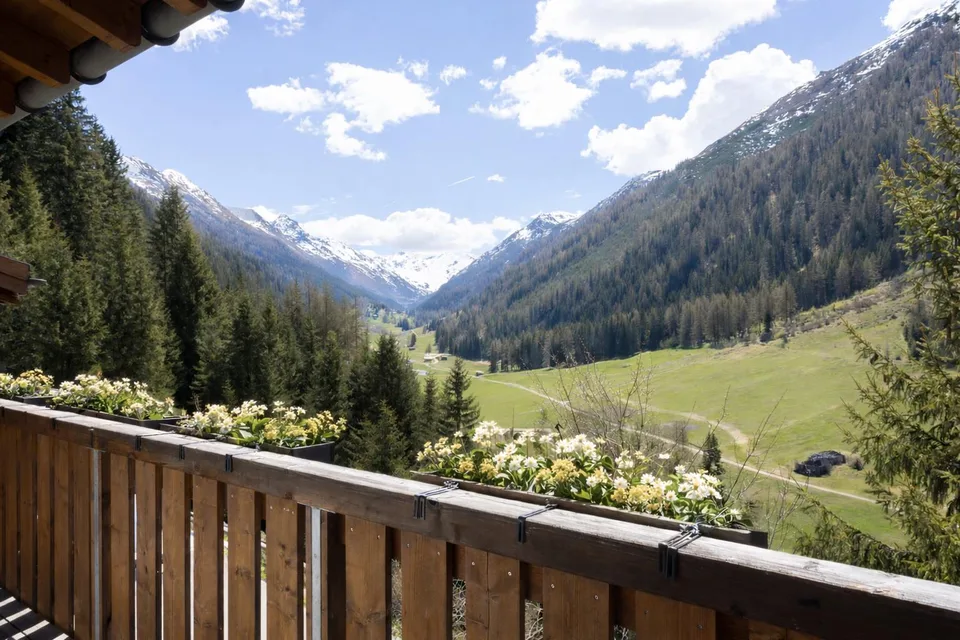 Wohnen mit Stil: Alpiner Rückzugsort mit beeindruckender Weitsicht