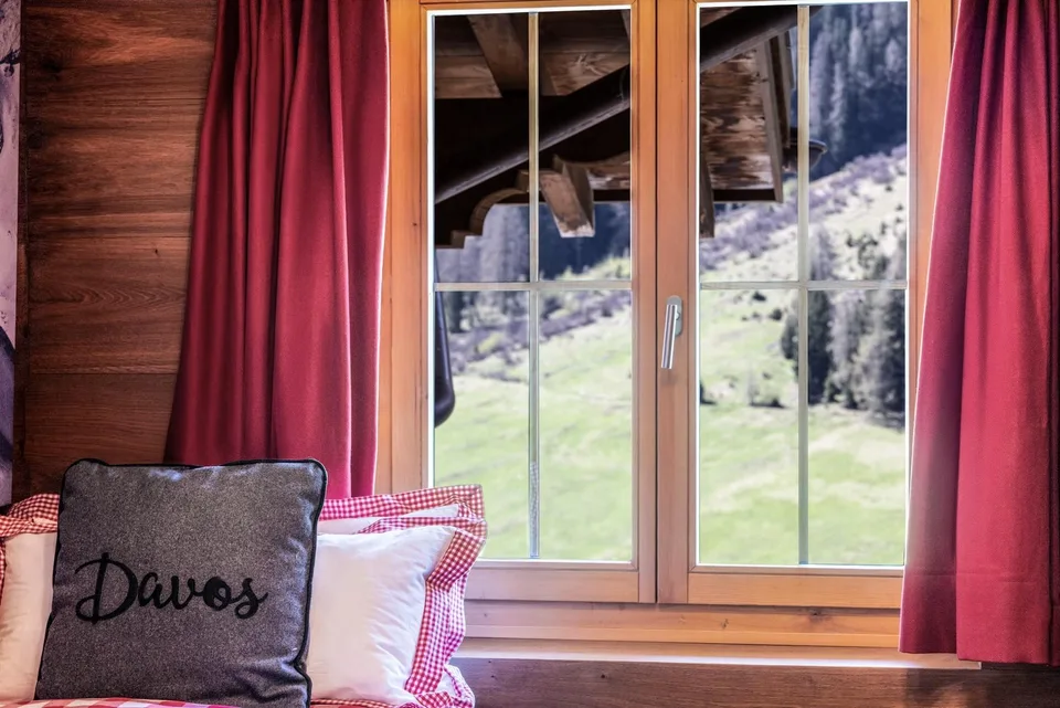 Wohnen mit Stil: Alpiner Rückzugsort mit beeindruckender Weitsicht – foto 10 di 13