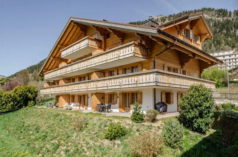 Lumineux appartement de 4.5 pièces à Château-d'Oex