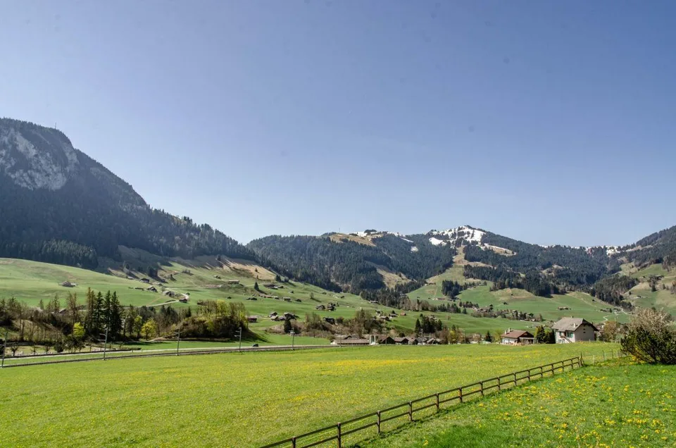 Helles 4,5-Zimmer-Apartment in Château-d'Oex – Foto 7 von 7