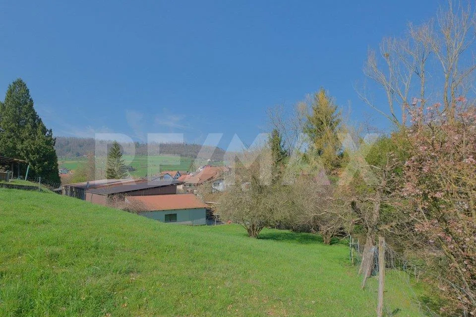 667 m² Bauland, voll erschlossen, im sonnigen Mettauertal