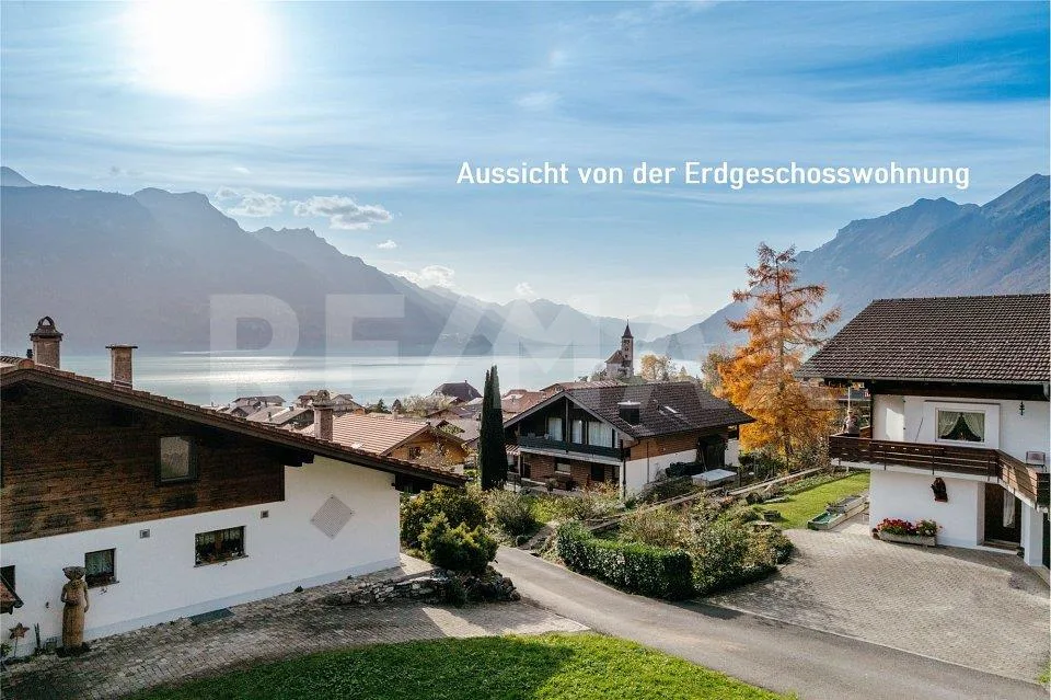 Lichtdurchflutete 4.5-Zimmer-Erdgeschosswohng mit Teilseesicht