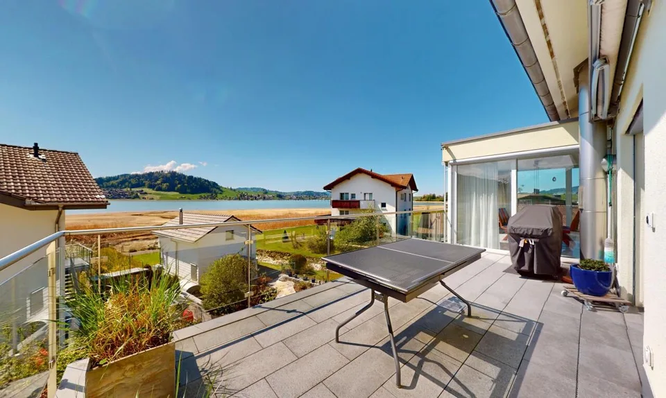 Wohnen mit Weitblick am Sihlsee – Ruhe, Licht und Panorama vereint