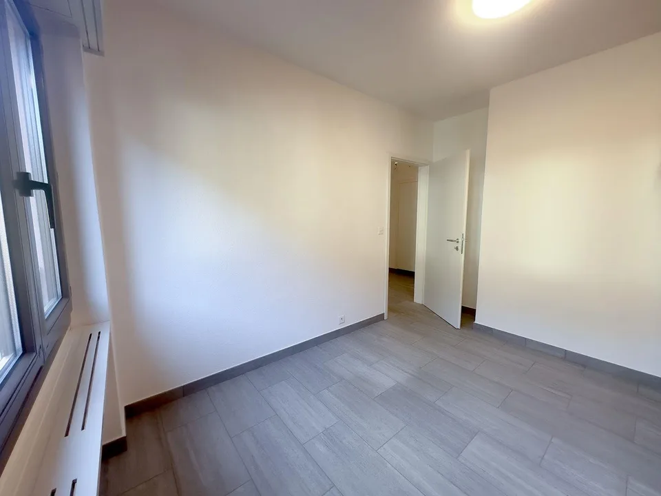 Ottimo investimento per reddito, stupendo 4,5 locali rinnovato – Foto 13 von 14