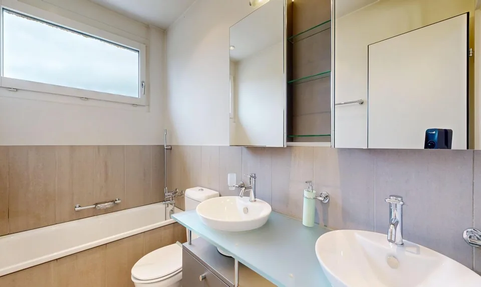 Attraktive 4.5-Zimmer-Attikawohnung mit sonnenverwöhnter Terrasse – Foto 9 von 25