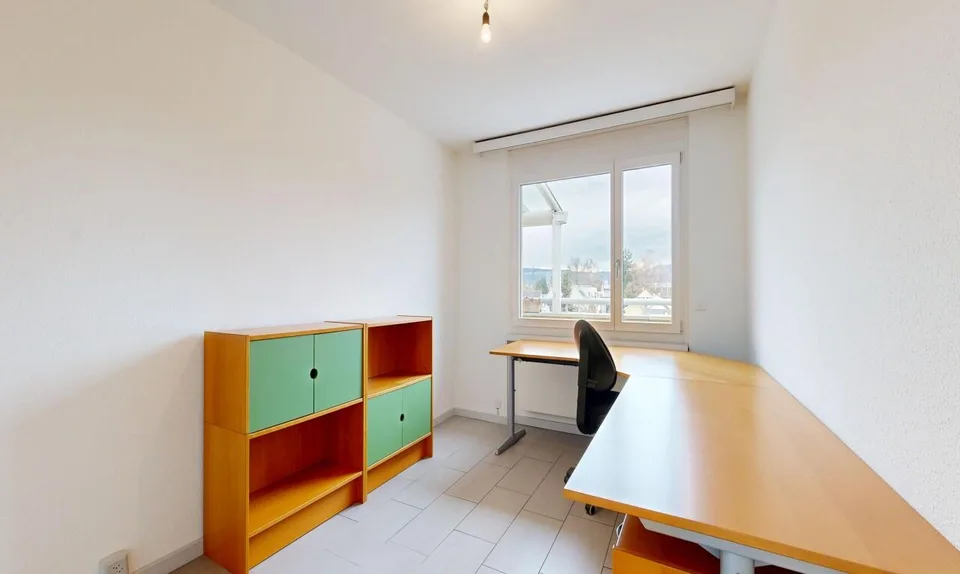 Attraktive 4.5-Zimmer-Attikawohnung mit sonnenverwöhnter Terrasse – Foto 10 von 25