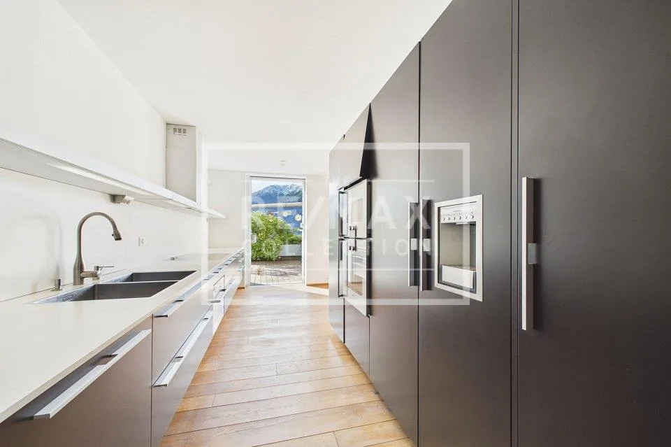 Appartamento elegante e raffinato con vista panoramica sul Lago Mag... – Foto 10 von 13
