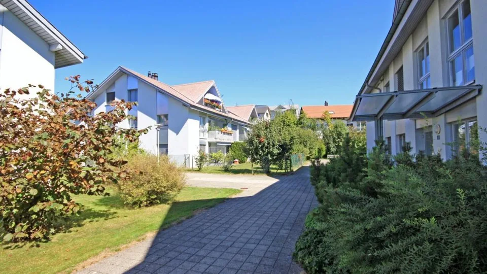 4½-Zimmer-Wohnung mit Balkon in ruhigem Quartier viel Platz – foto 8 di 12