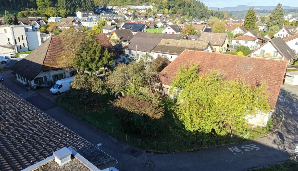 Bauland mit Abbruchliegenschaften