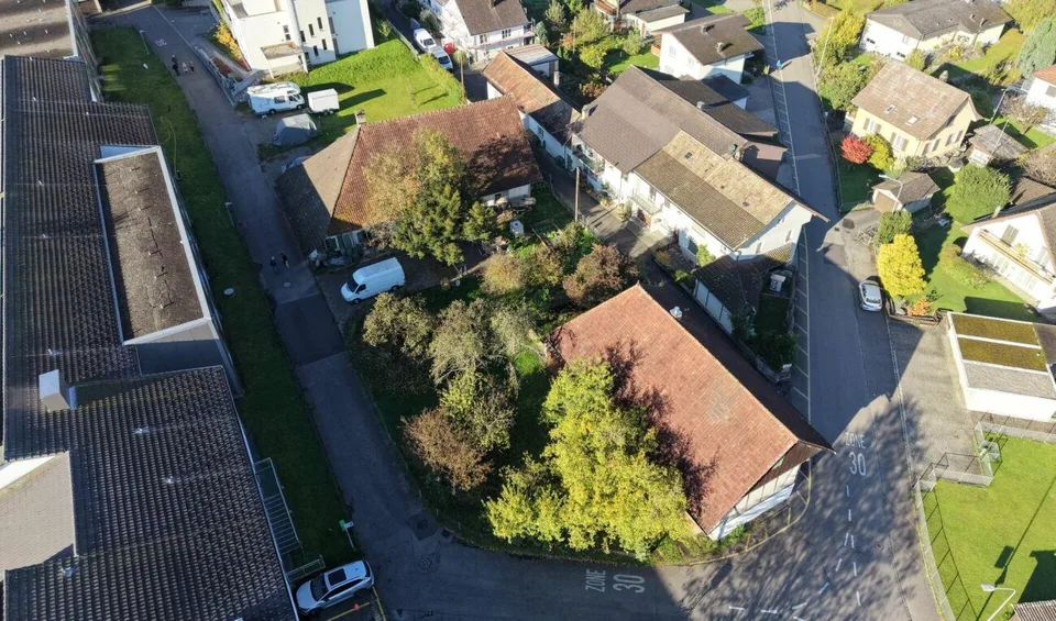 Bauland mit Abbruchliegenschaften