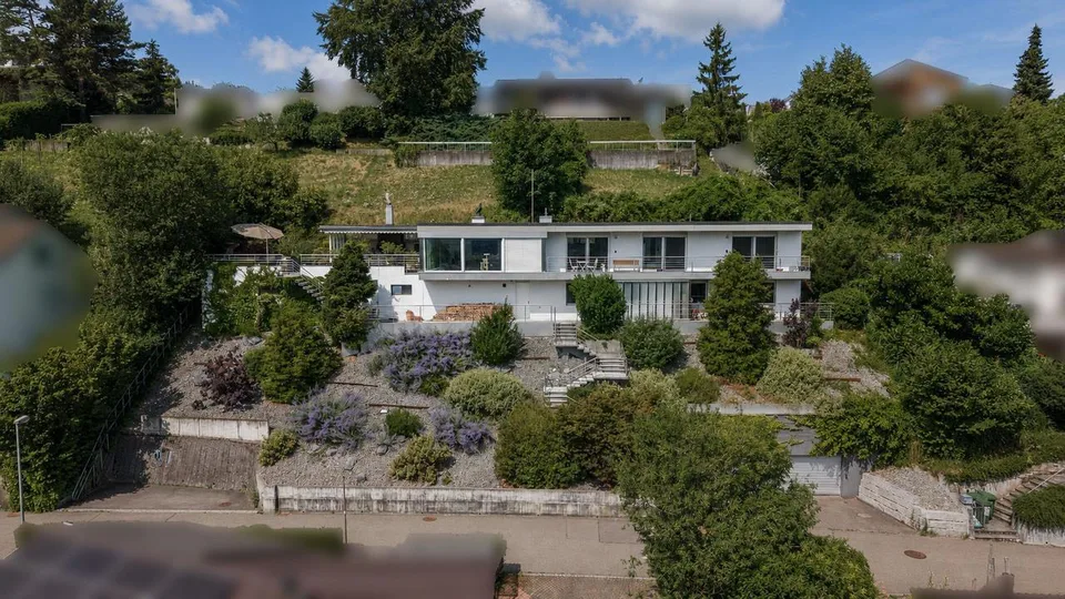Exklusives 5.5-Zimmer-Einfamilienhaus mit atemberaubender Fernsicht