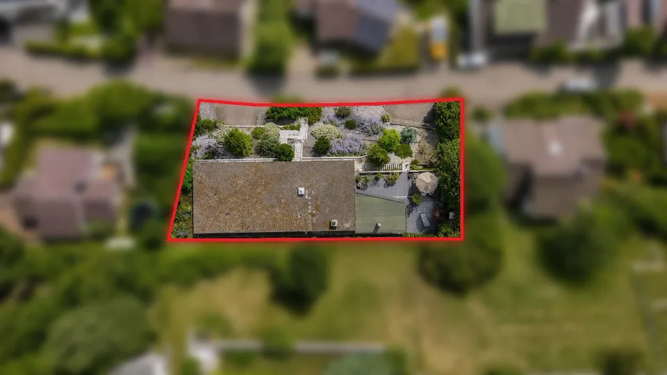 Exklusives 5.5-Zimmer-Einfamilienhaus mit atemberaubender Fernsicht – foto 16 di 19