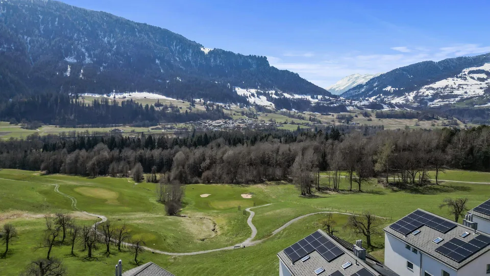 Der Hitze entfliehen – Zweitwohnsitz - 5.5 Zimmer EFH in Graubünden