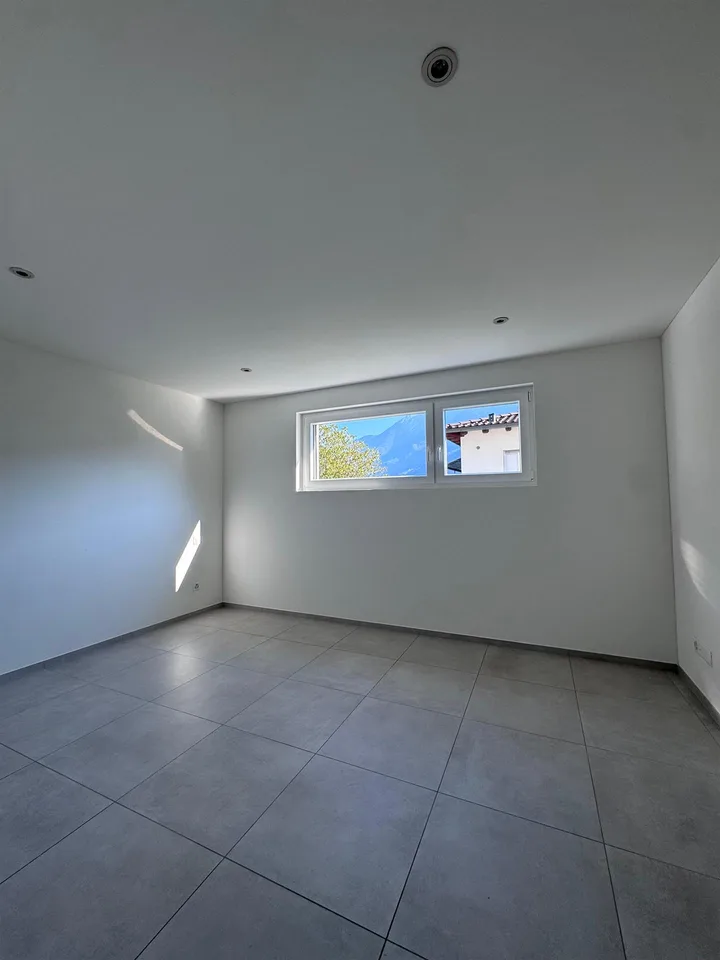 Moderna palazzina di 3 appartamenti – Foto 22 von 27