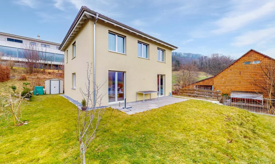 Modernes Einfamilienhaus mit Weitblick und Top-Lage in Laupersdorf