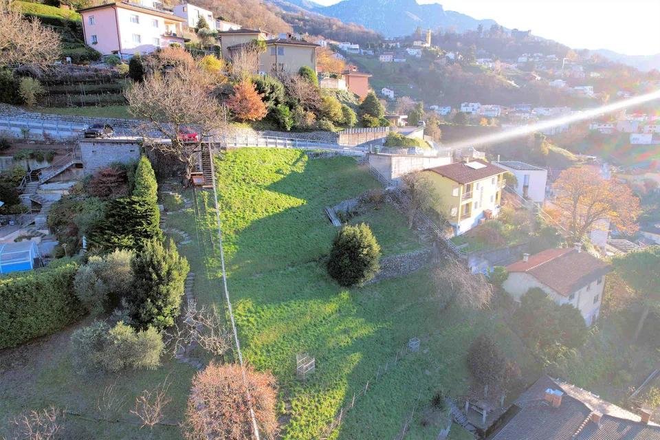 Terreno edificabile di 732 mq sulla collina di Daro – Foto 7 von 8