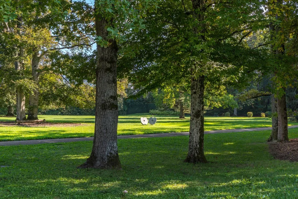 Exceptionnel Château du 19ème siècle et domaine de 9,5 hectares – Foto 22 von 23