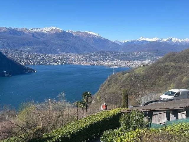 Dove il Lago incontra le Alpi. La Tua Oasi Privata di Pace