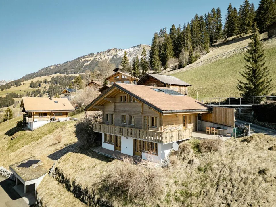 Chalet Les Trois Arcs - Ihr exklusives Chalet in den Berner Alpen