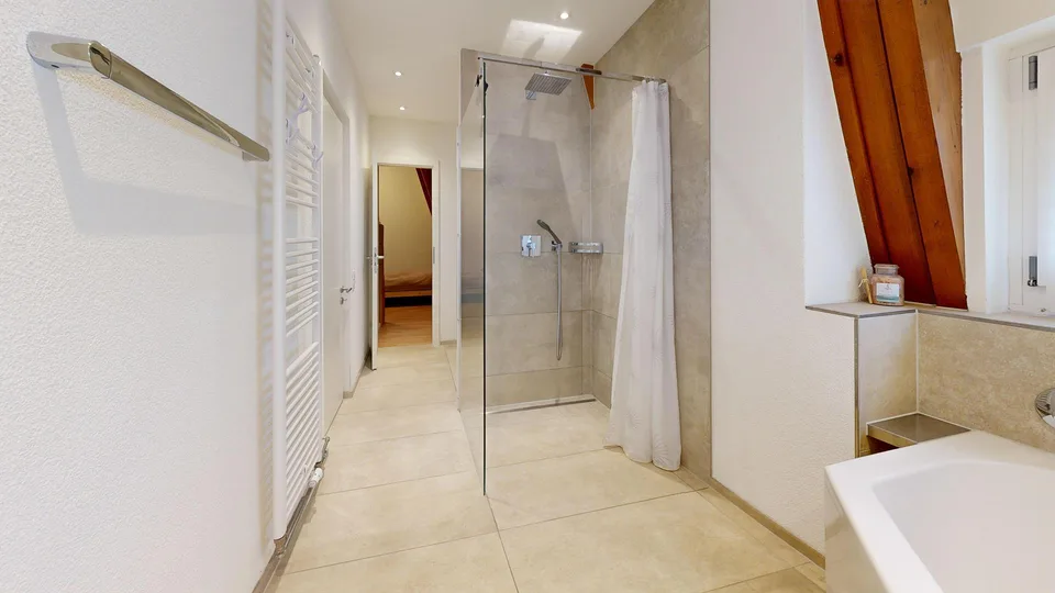 Einfamilienhaus mit Pool und exklusivem Wohnkomfort