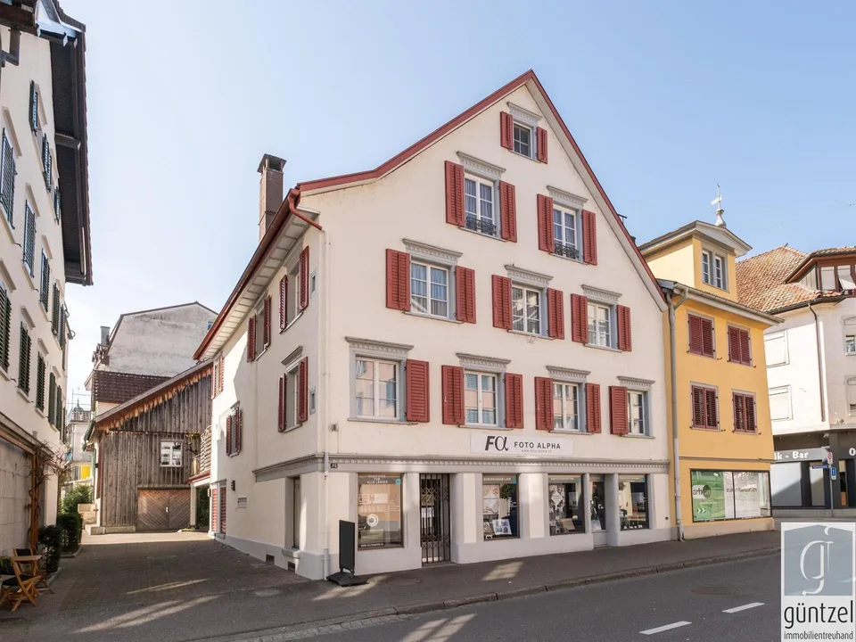 Attraktives Altstadthaus mit Ladengeschäft