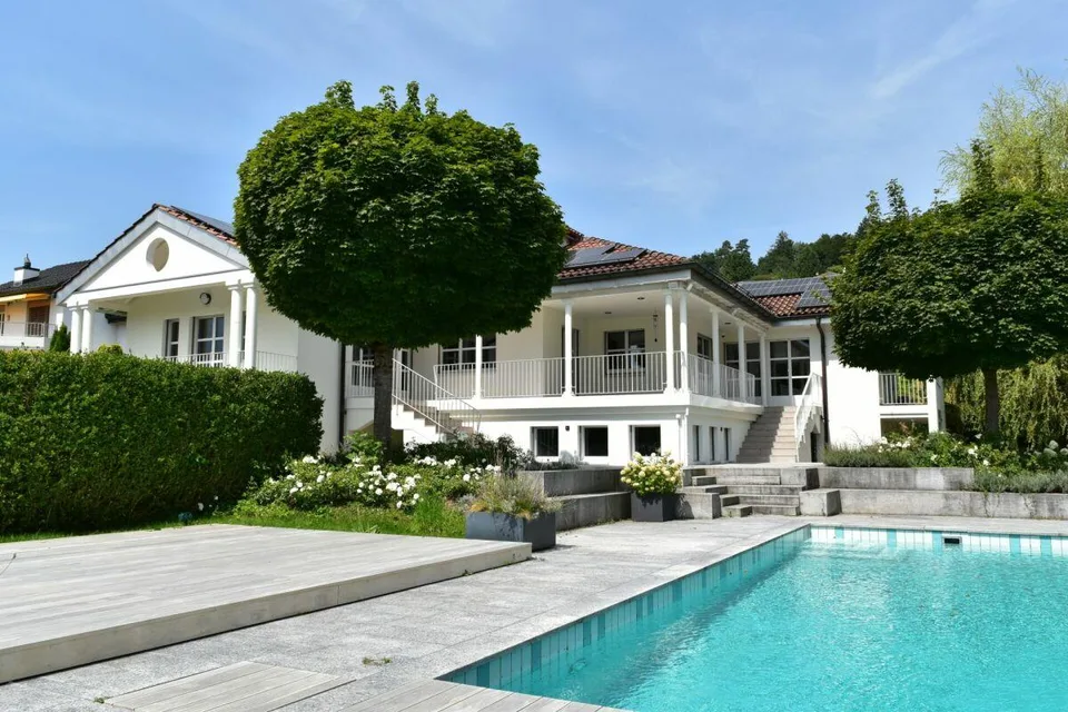 Traumhaus -  Pool - Aussicht - Ruhe