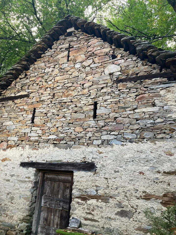 Rustico a Serravalle