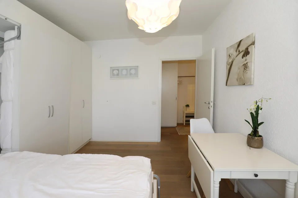 Charmante 2.5-Zimmer-Eigentumswohnung mit kleinem Balkon – photo 12 sur 16
