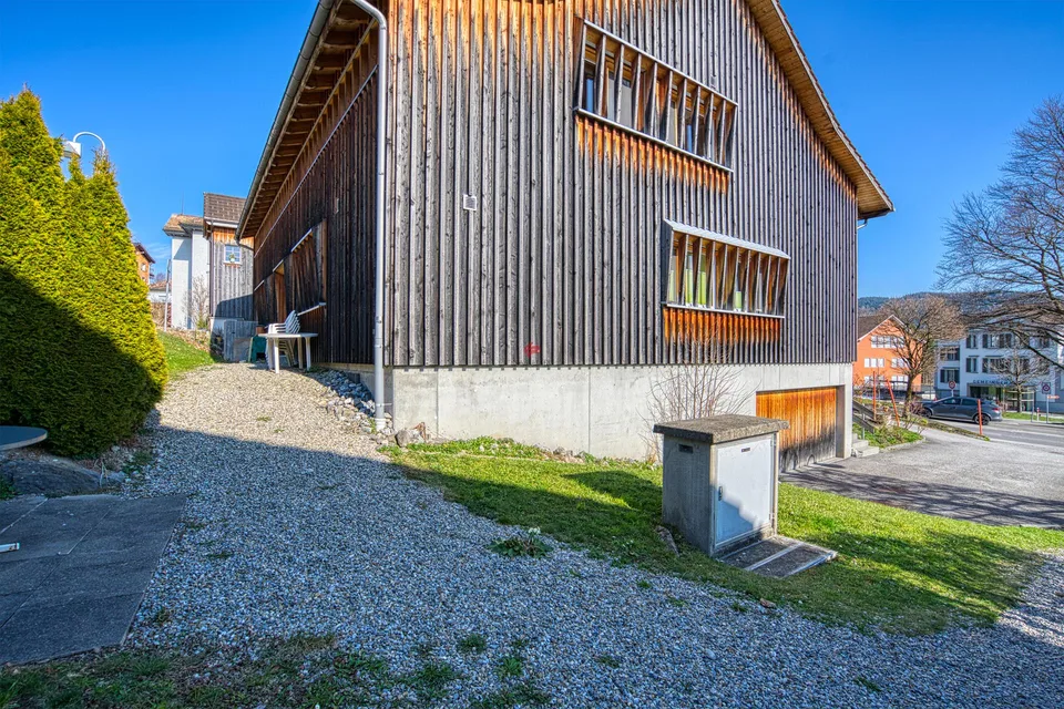 Mehr-Generationen-Haus-Praxis an zentraler Lage – foto 14 di 16