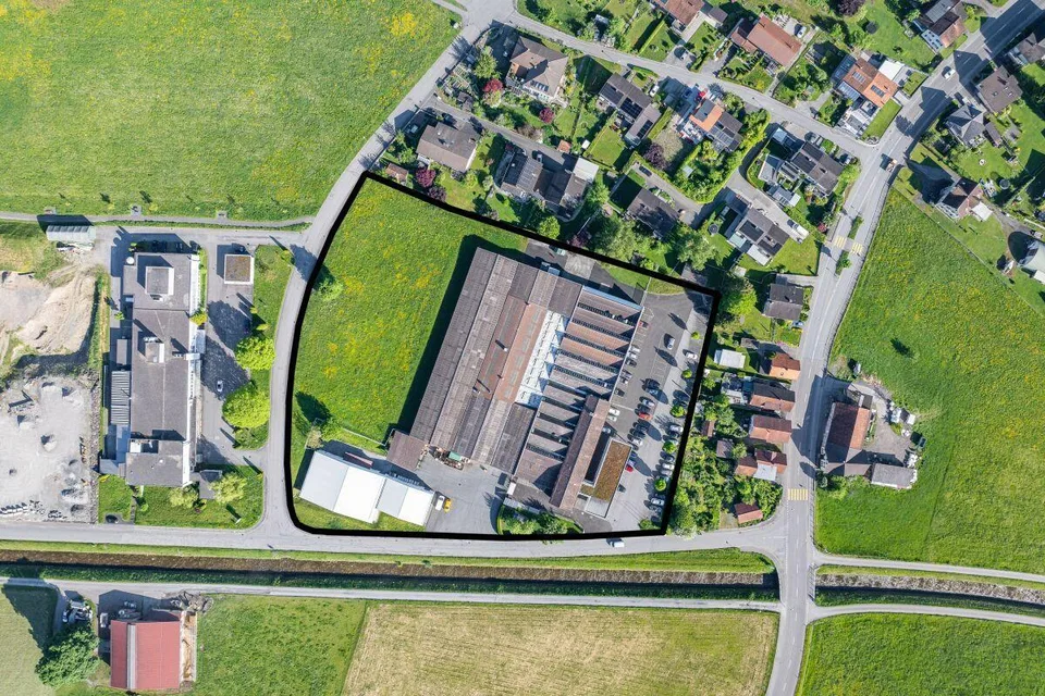 Gewerbeliegenschaft mit Baulandreserve – Foto 8 von 9
